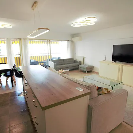 Palm - Fully Fitted - 2 Bedrooms Apartment