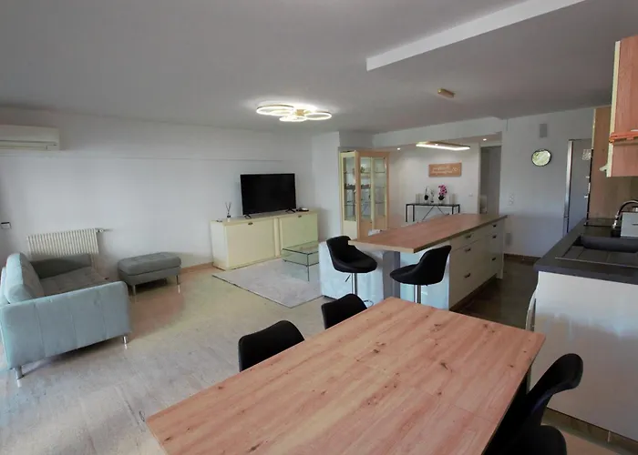 Palm - Fully Fitted - 2 Bedrooms Apartment Cannes